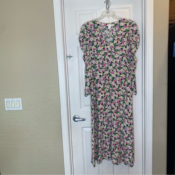 H&M Conscious Floral Print Lyocell-blend dress Size Medium - Picture 3 of 14